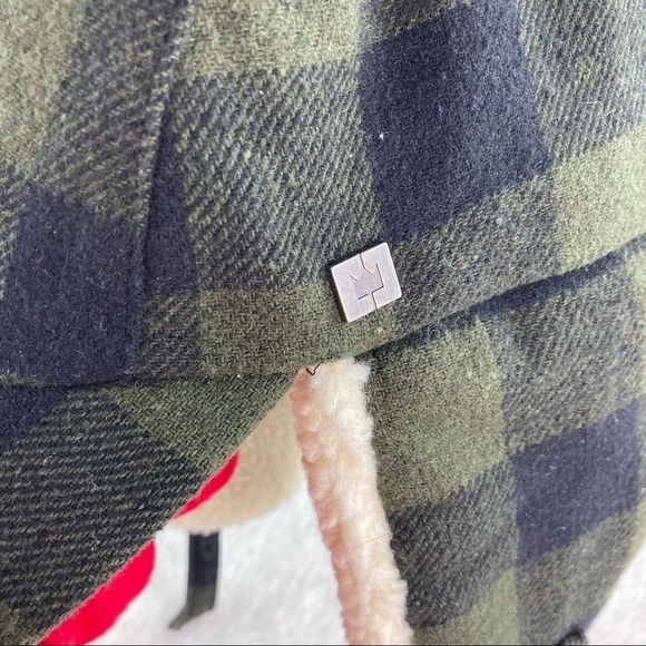 Crown Cap green and black bomber hat - Picture 6 of 7